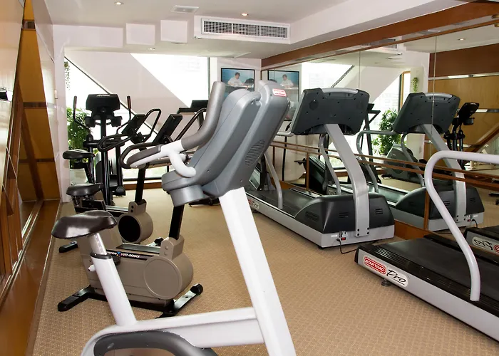 Lotus Sukhumvit 33 Hotel 4*