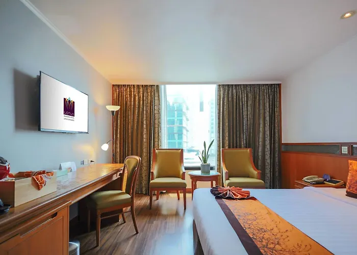 Lotus Sukhumvit 33 Hotel 4*