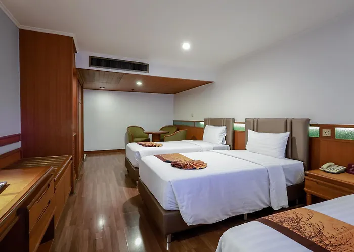 Lotus Sukhumvit 33 Banguecoque