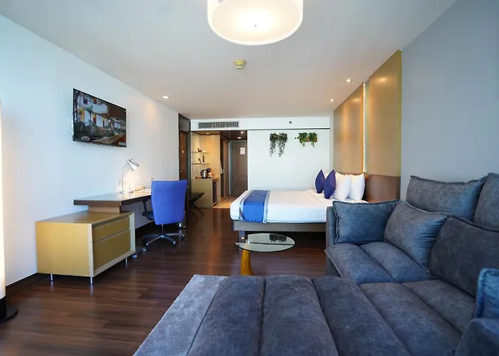 Hotel Lotus Sukhumvit 33 4*