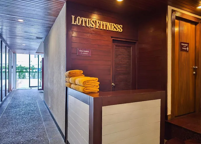Lotus Sukhumvit 33