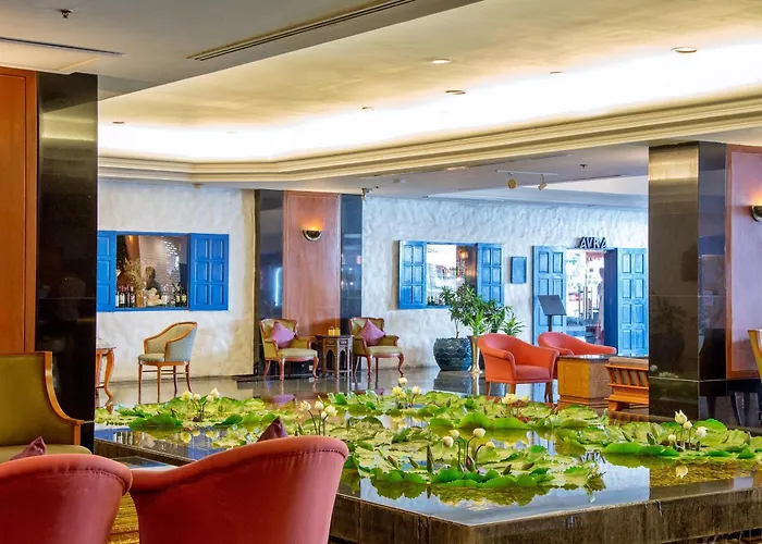 Lotus Sukhumvit 33