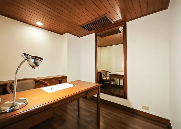 Lotus Sukhumvit 33 4*