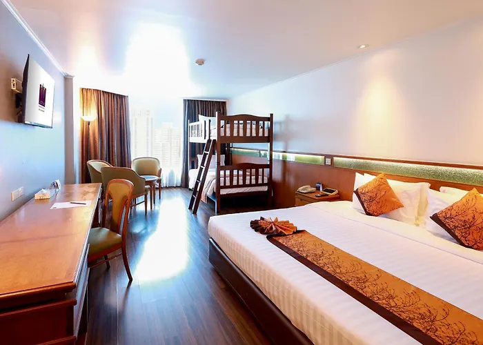 Lotus Sukhumvit 33 Hotel