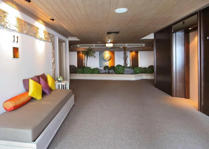 Hotel Lotus Sukhumvit 33 Banguecoque